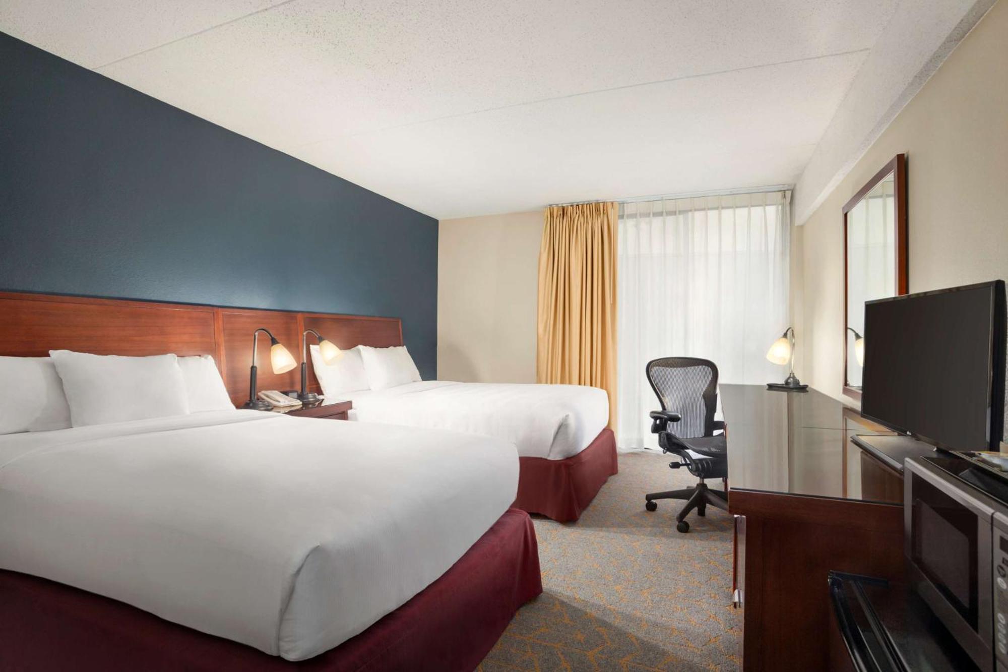 Отель Doubletree By Hilton Dfw Airport North Ирвинг Экстерьер фото