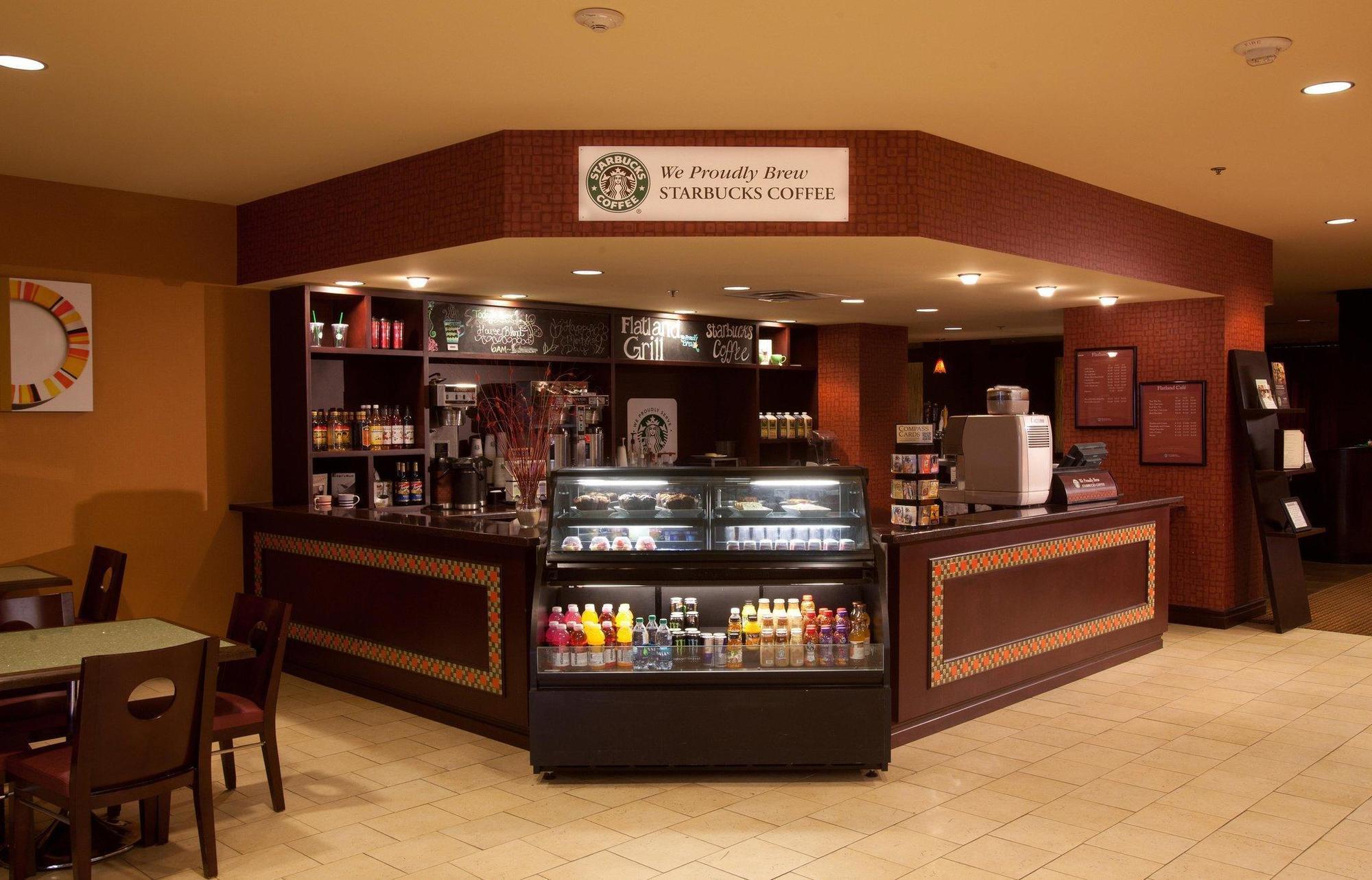 Отель Doubletree By Hilton Dfw Airport North Ирвинг Экстерьер фото