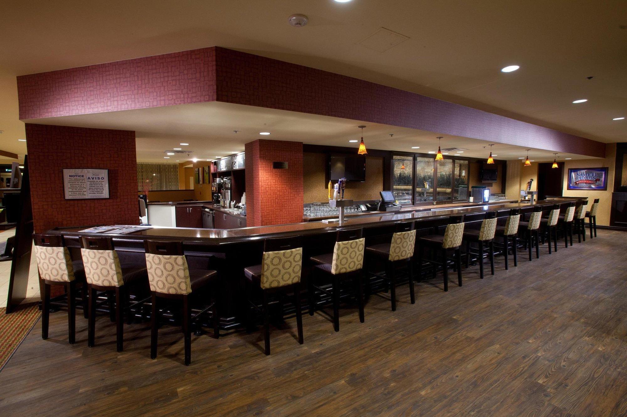 Отель Doubletree By Hilton Dfw Airport North Ирвинг Экстерьер фото